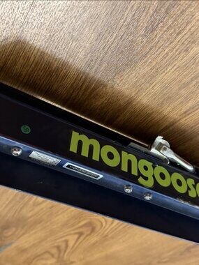 Mongoose Youth Kick Scooter R6152 Navy Blue Green Folding Kids Scooter